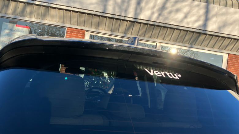 Toyota Yaris 1.5 Hybrid Design 5dr CVT Hybrid Hatchback